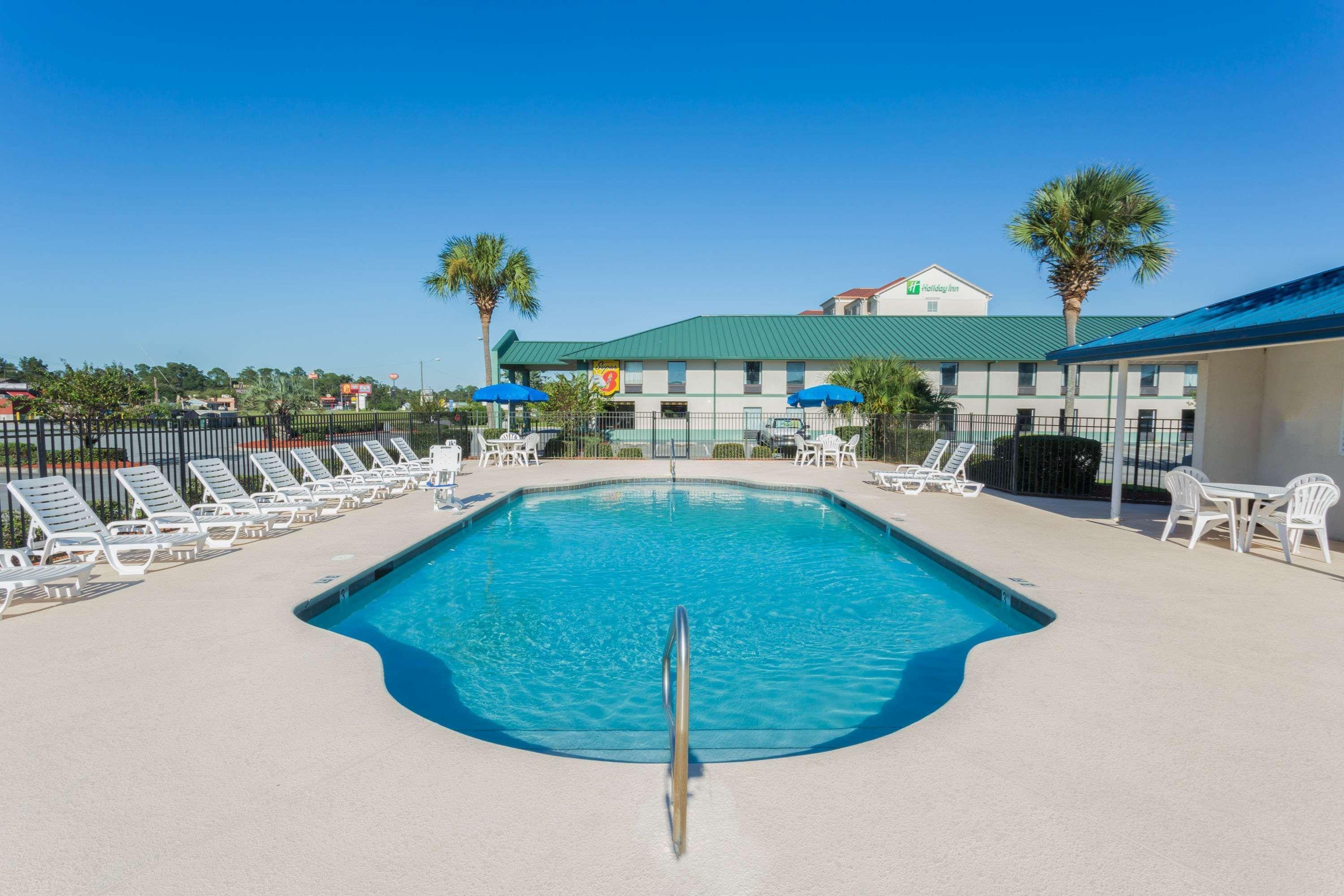 Super 8 By Wyndham Valdosta Ga I-75 Hotel Buitenkant foto