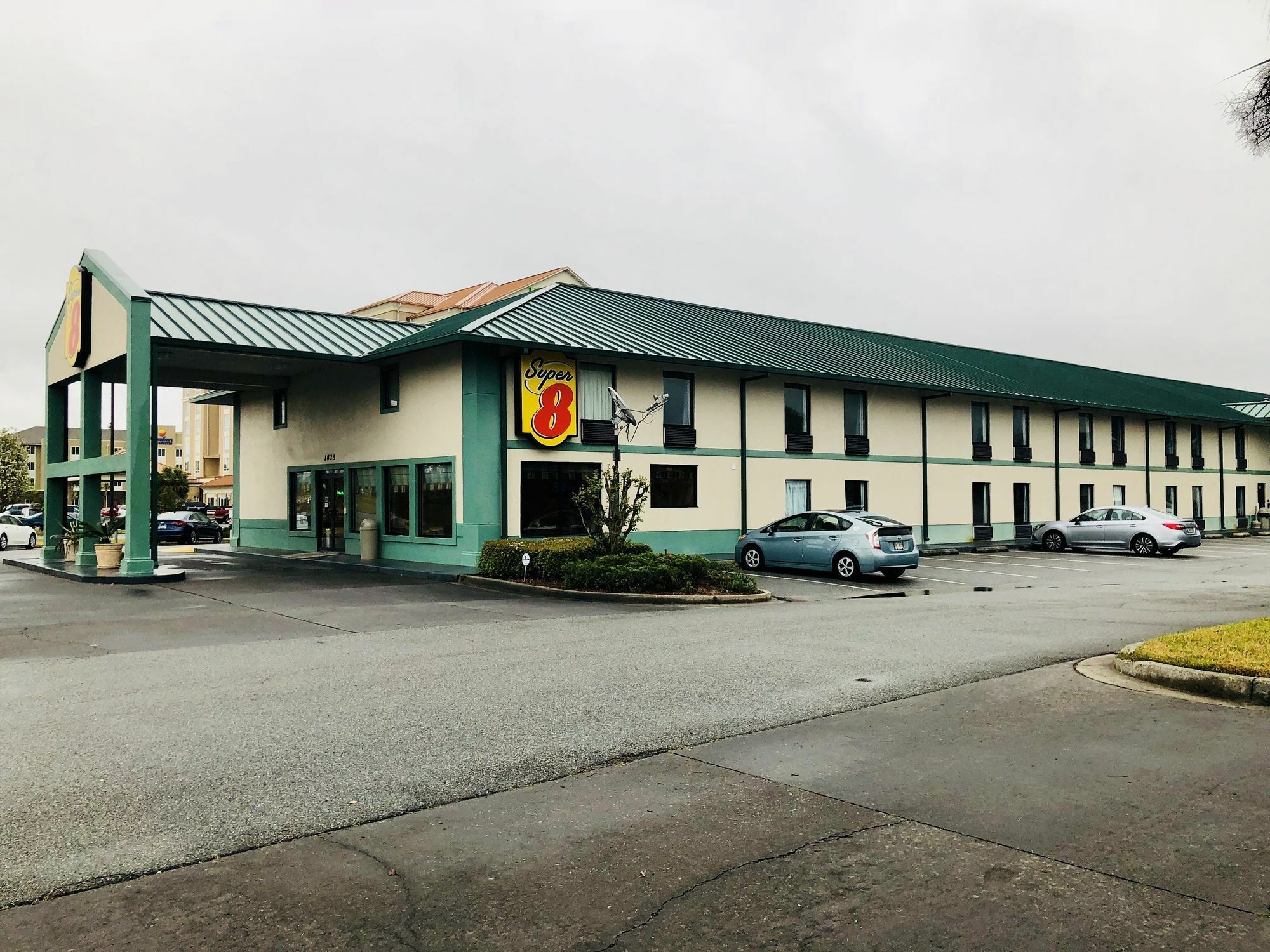Super 8 By Wyndham Valdosta Ga I-75 Hotel Buitenkant foto